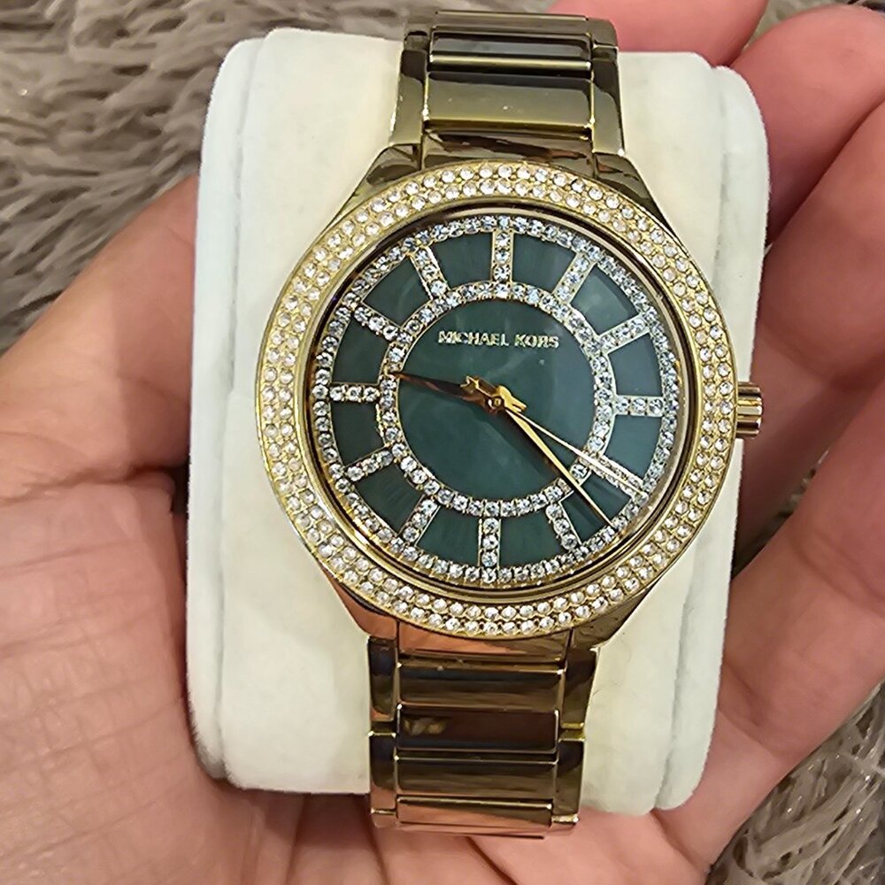 Michael Kors emerald face